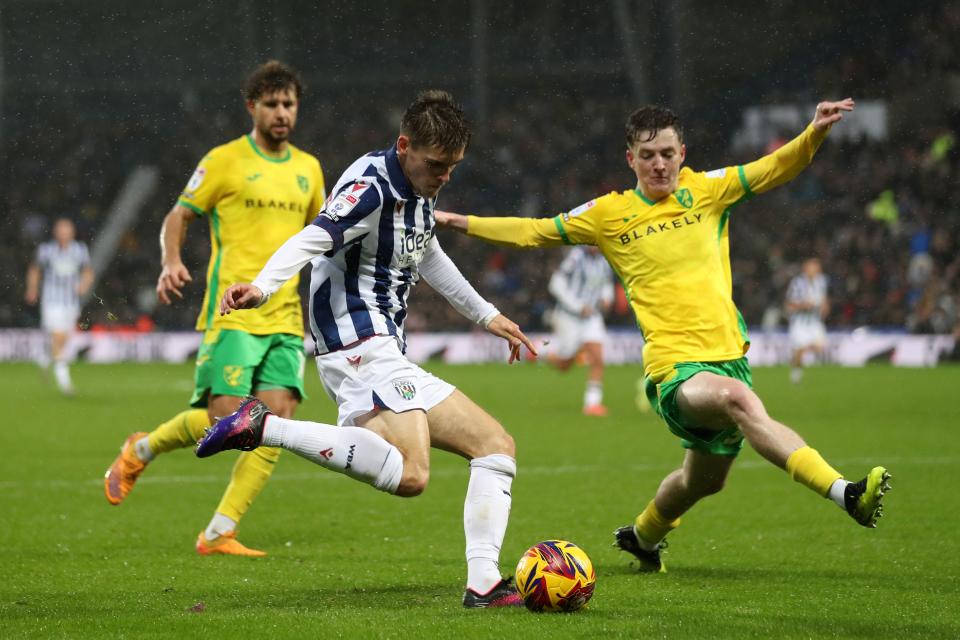 Tom Fellows in action against Norwich City in the home kit at The Hawthorns in November 2024