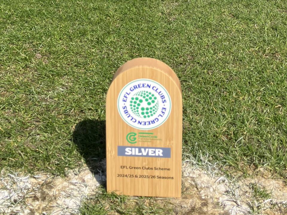 An image of the EFL Green Club Silver Award