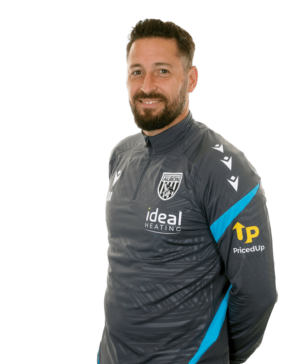 A photo of Albion first team statistical coach Damia Abella in the 2025/26 grey training kit