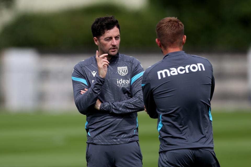 Ryan Mason chatting to James Morrison out on the training pitches