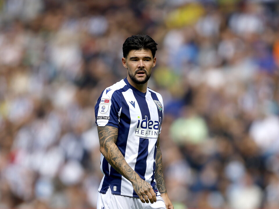 A photo of Albion midfielder Alex Mowatt in the 2025/26 home kit