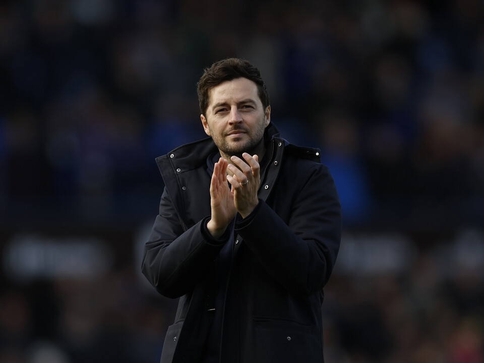 Ryan Mason clapping his hands after a game 