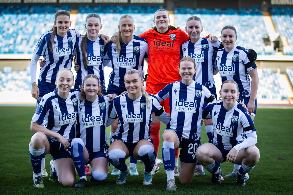 Albion Women team photo before a game in the home kit 