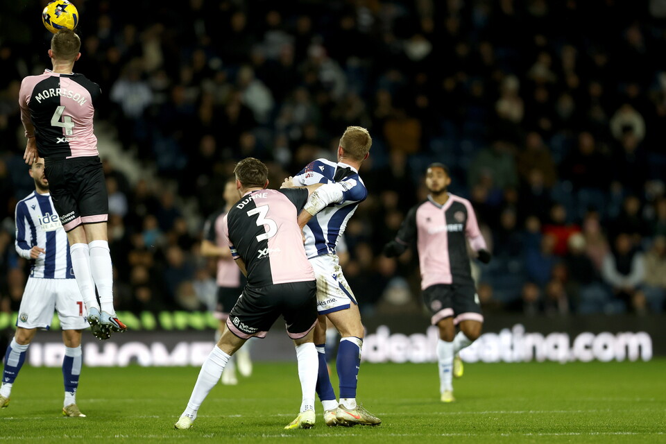 Aune Heggebø battles for the ball against QPR.