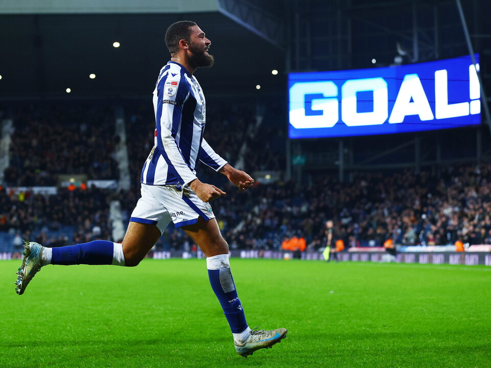 An image of George Campbell celebrating his goal against Charlton
