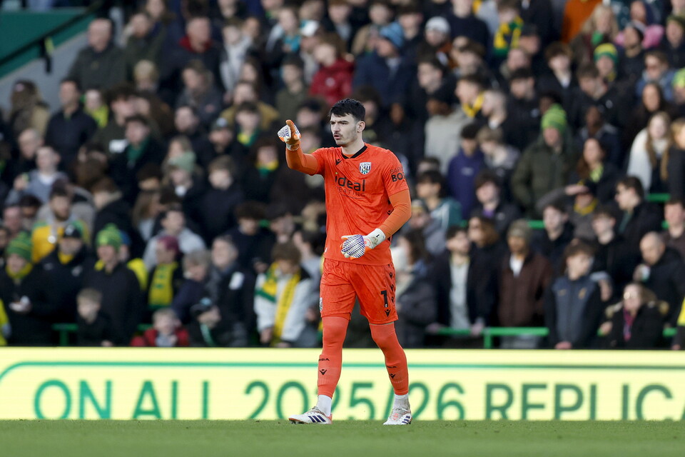 Max O'Leary in action for Albion pointing 