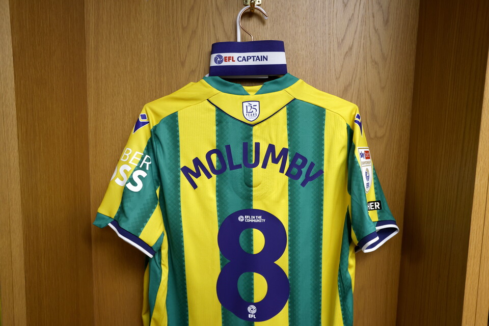 Jayson Molumby's shirt