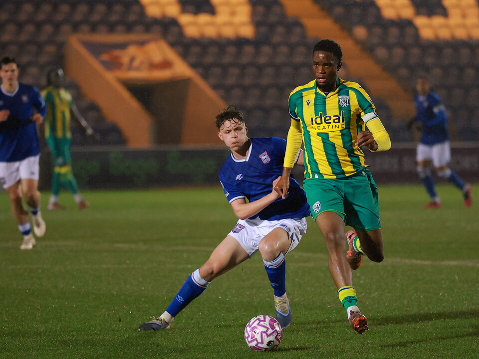 Kevin Mfuamba in action for Ipswich.