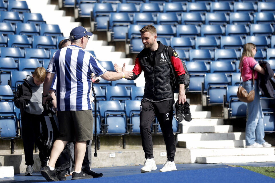 James Morrison arrives at The Hawthorns
