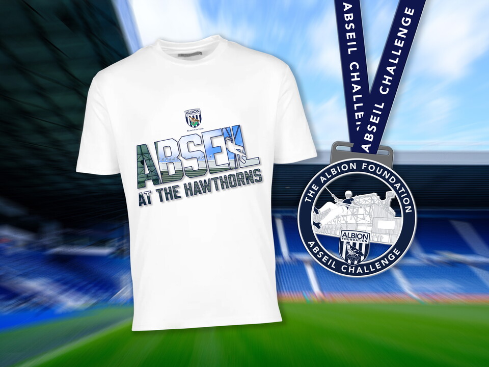 Mock-up of T-shirt and medal