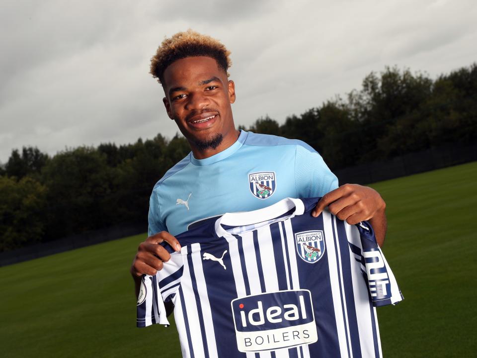 Diangana signs for Albion