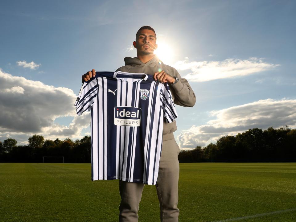 Karlan Grant signing announcement 