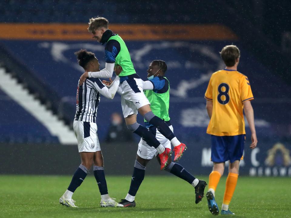 FA Youth Cup v Everton