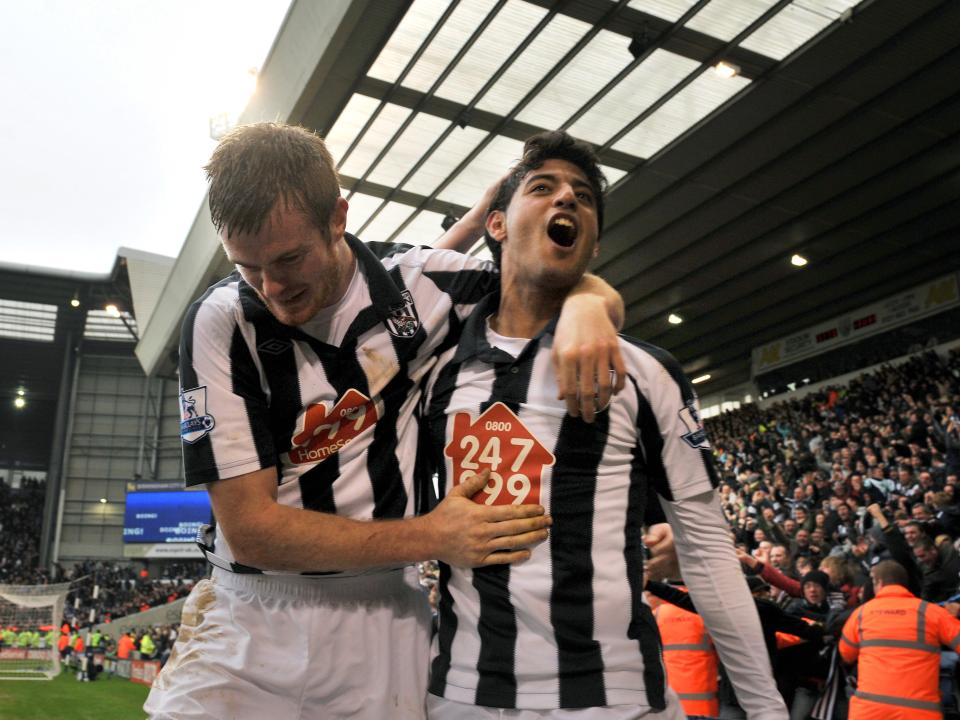 Carlos Vela celebrates