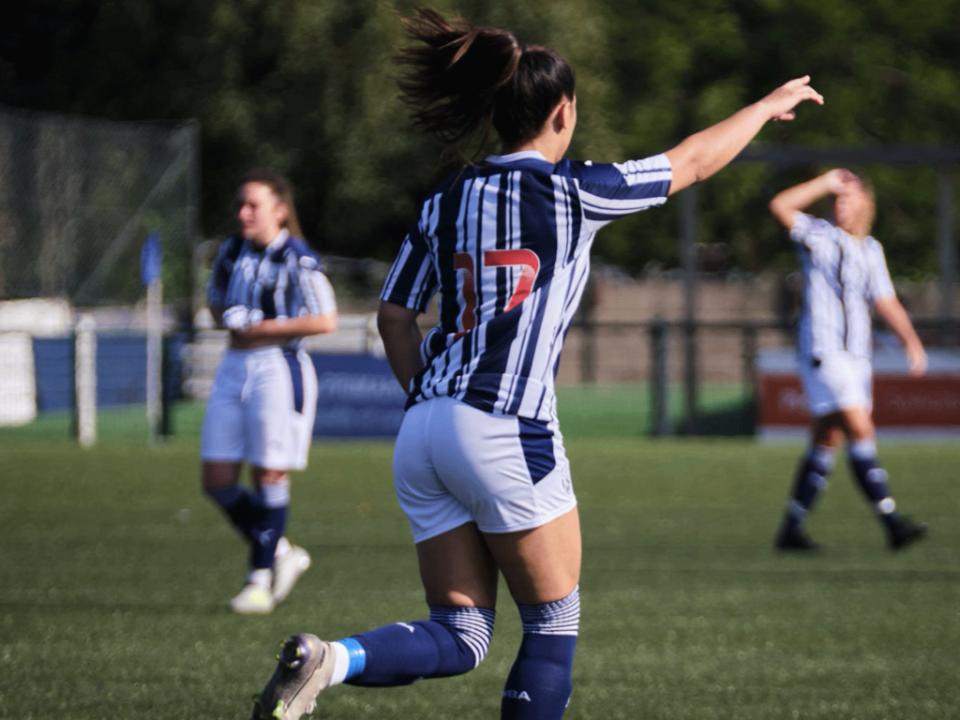 Albion's Women were narrowly beaten by Oxford on Sunday