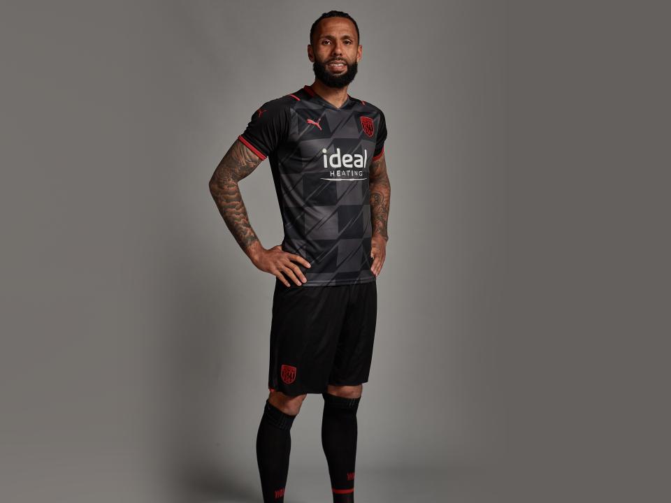 Away Kit