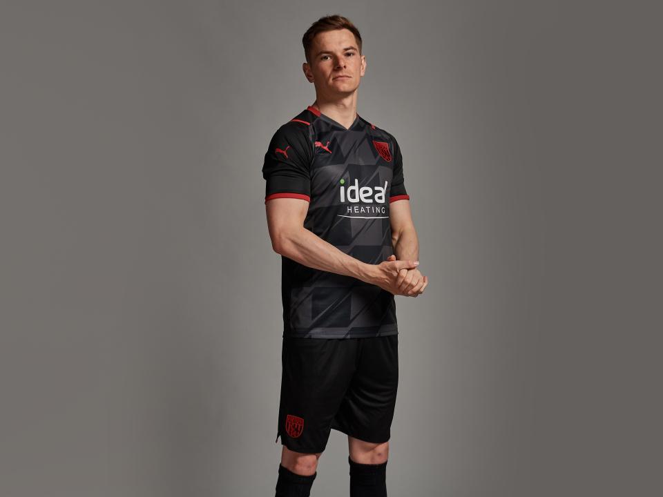 Away Kit