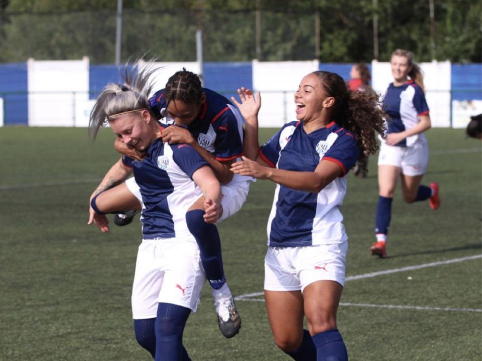 Leigh Dugmore came on to score a late winner to give Albion Women their first three points of the season