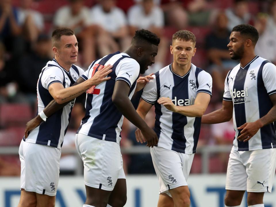 Daryl Dike celebrates scoring.