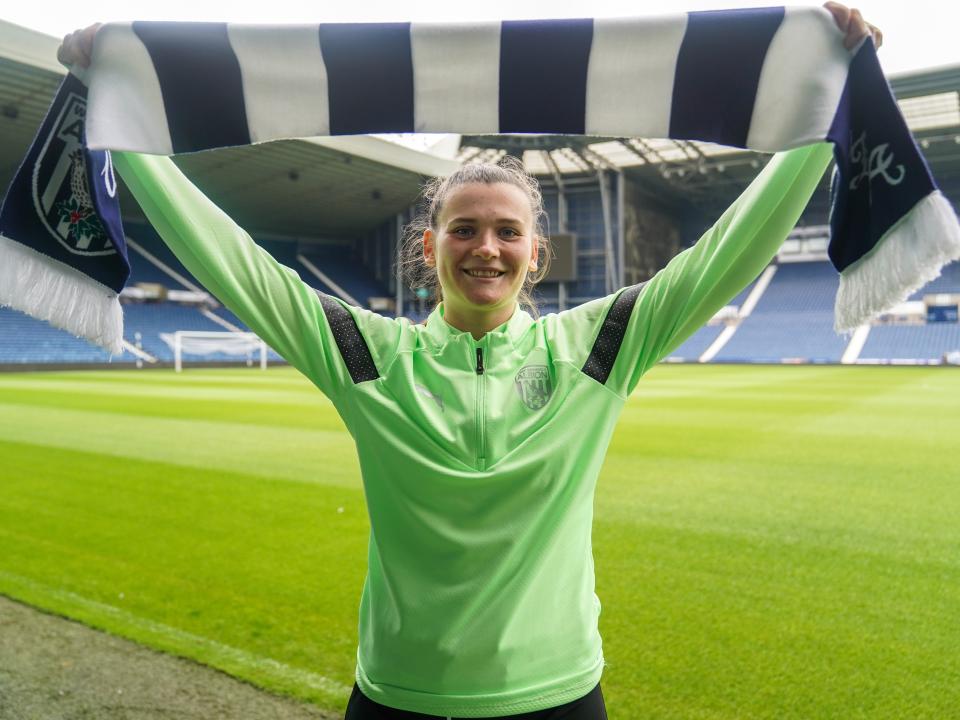 Charlotte Clarke has signed for Albion Women