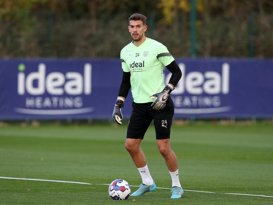 Carlos Corberán takes his first training session as Albion boss.