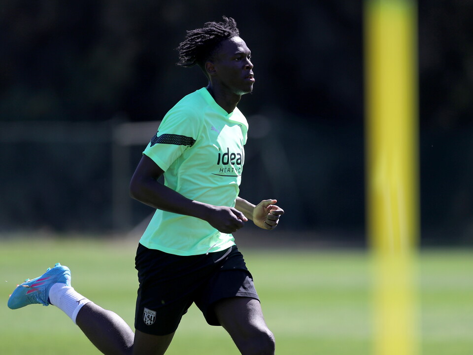 Quevin Castro in Albion training