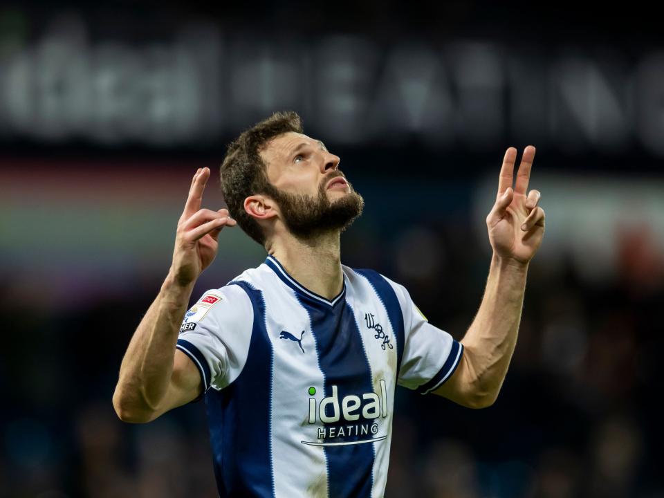 Erik Pieters celebrates Coventry City win