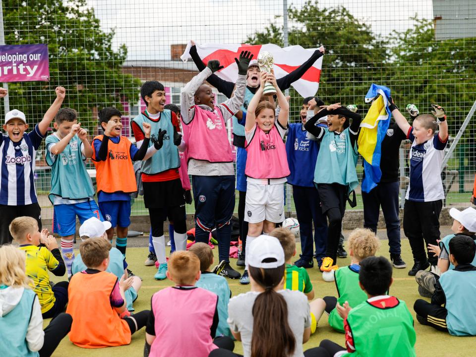 Premier League Kicks