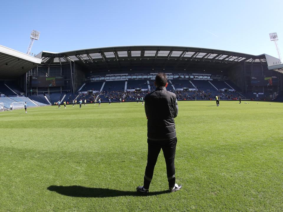 Training at the stadium gallery 15