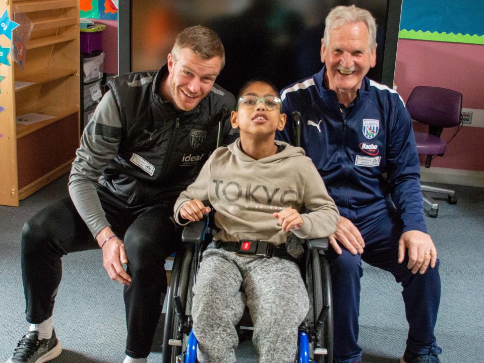 Chris Brunt & Ally Robertson Visit The Orchard School | West Bromwich ...