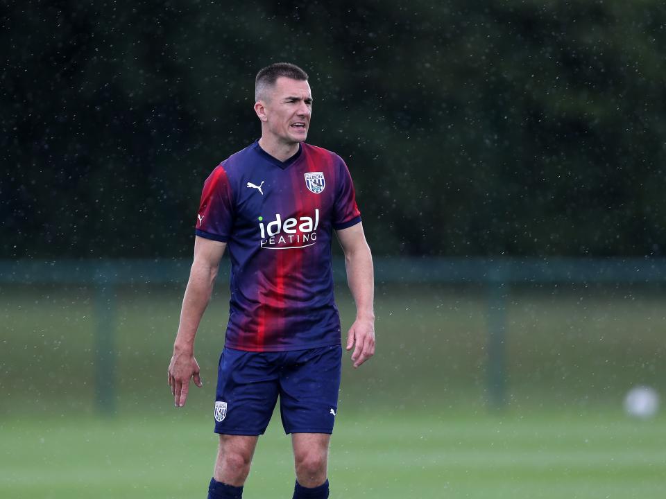 An image of Jed Wallace against Shrewsbury