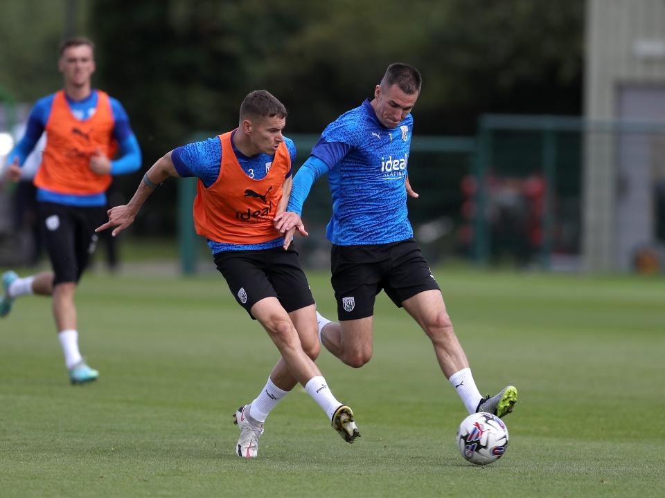 Conor Townsend and Jed Wallace in training 