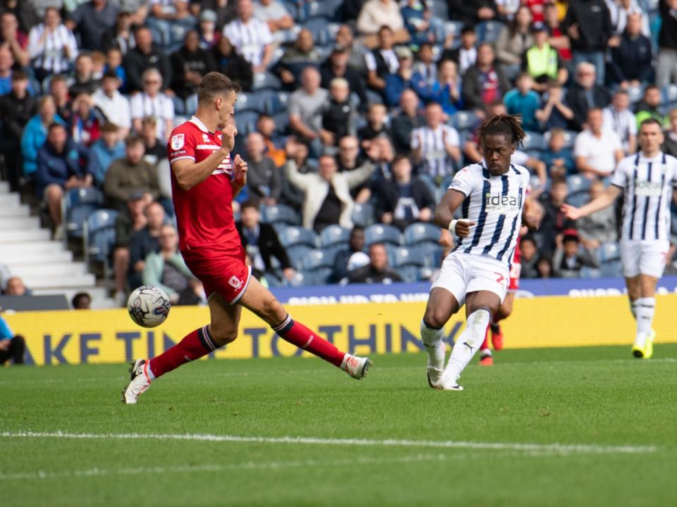 Brandon Thomas-Asante shoots against Middlesbrough