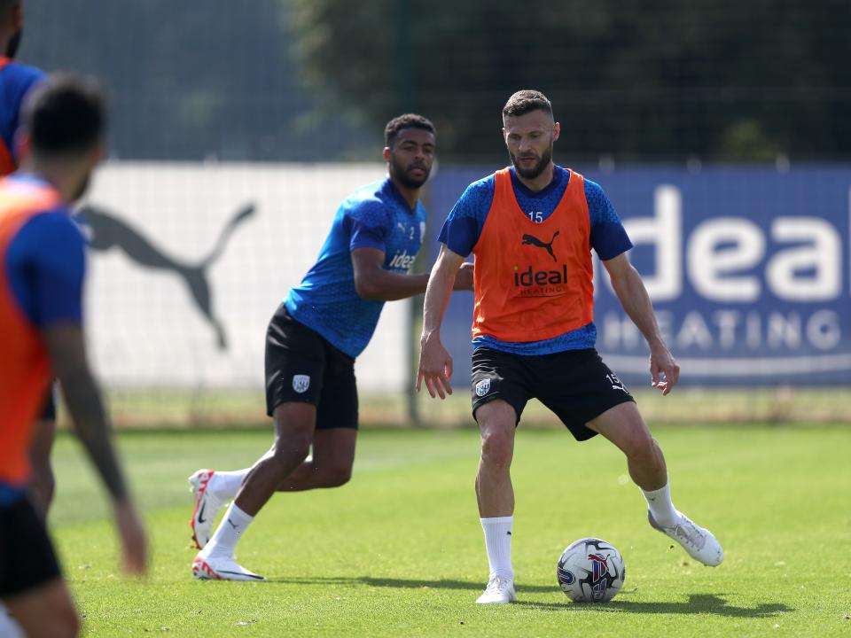 Erik Pieters in Albion training.