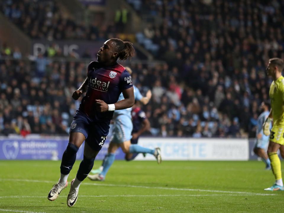 Brandon Thomas-Asante celebrates scoring against Coventry City