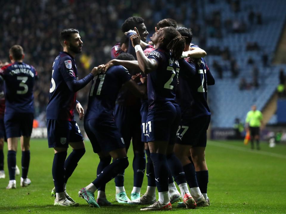 Brandon Thomas-Asante celebrates scoring against Coventry City with his team-mates