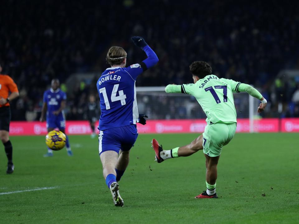 Jeremy Sarmiento shoots against Cardiff City