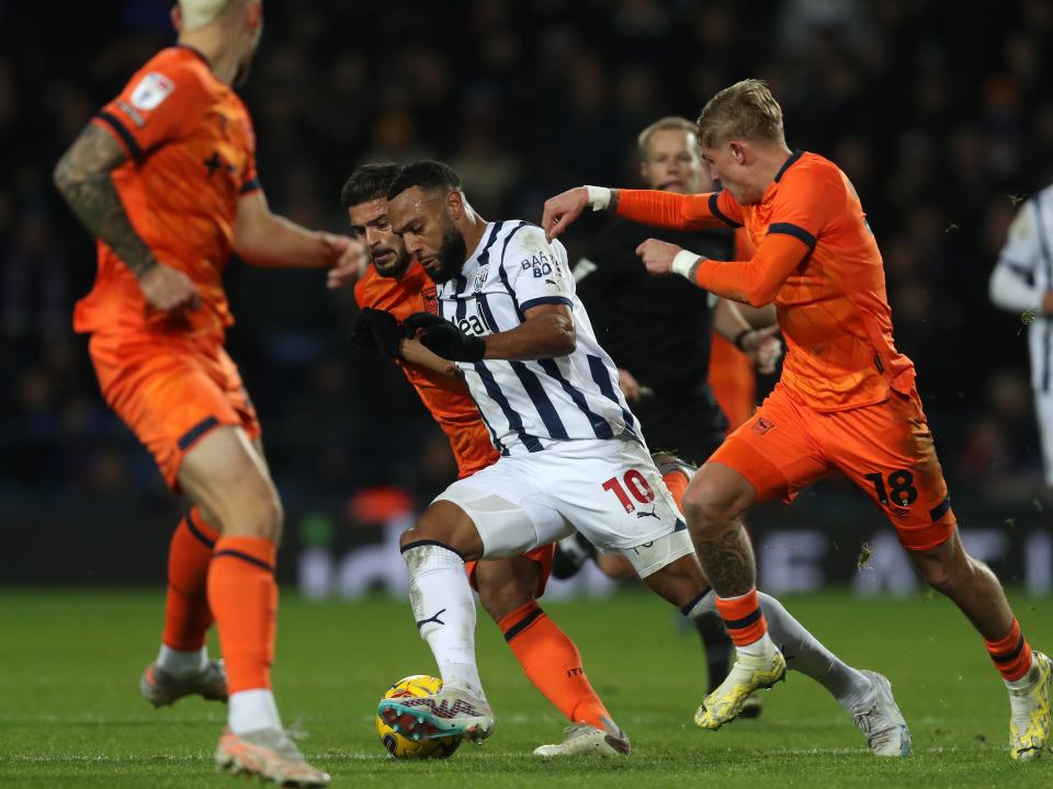 Matty Phillips in action against Ipswich 