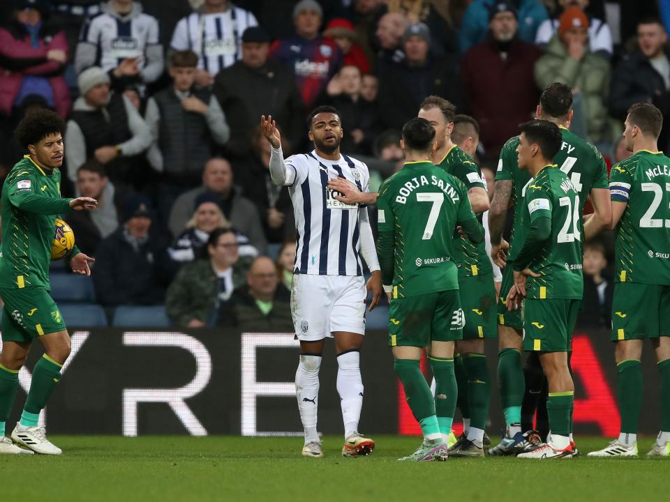 Borja Sainz is sent off against Albion for Norwich 