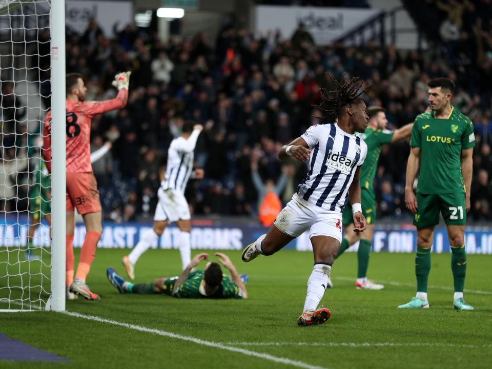 Brandon Thomas-Asante scores against Norwich