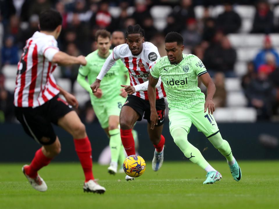 An image of Grady Diangana on the ball against Sunderland