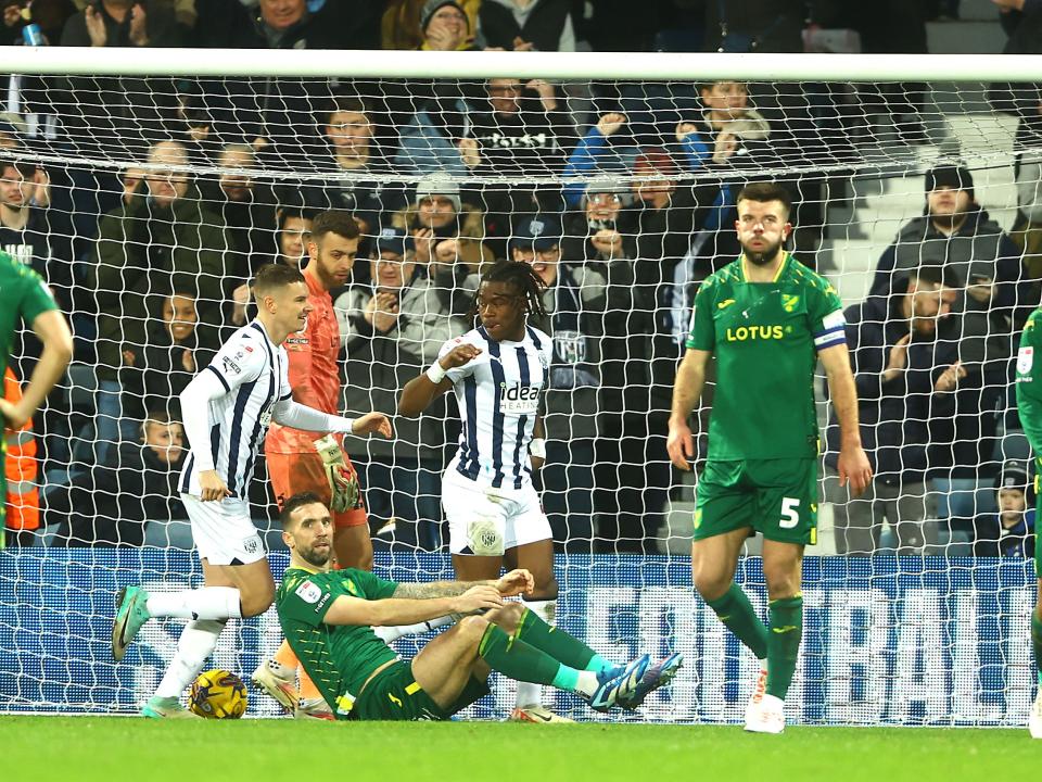 Brandon Thomas-Asante scores against Norwich