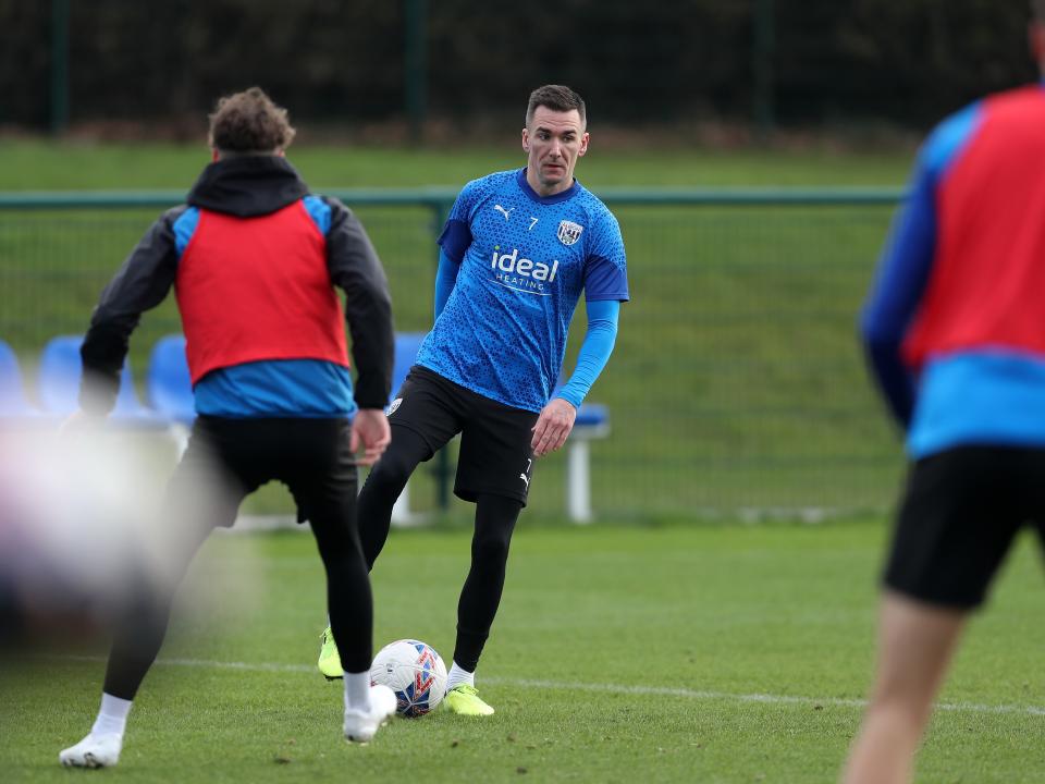 Jed Wallace on the ball in training 