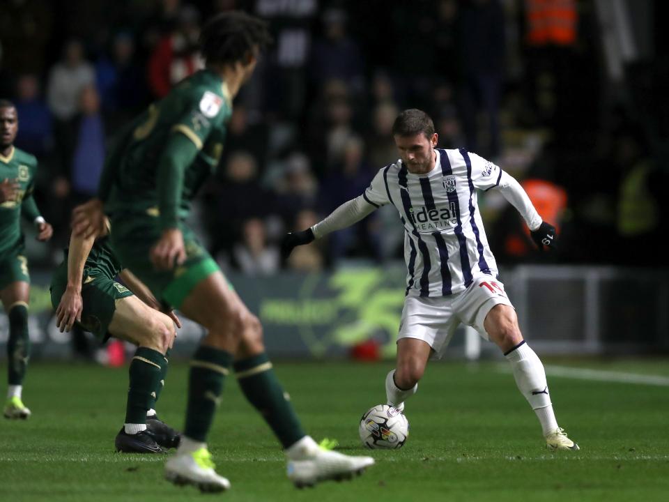 John Swift on the ball against Plymouth 