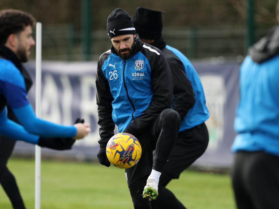Pipa on the ball during training 