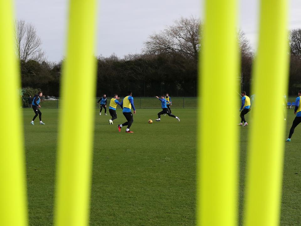 A general view of training through a mannequin 