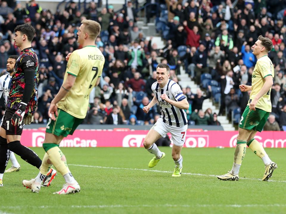Jed Wallace celebrates scoring against Bristol City
