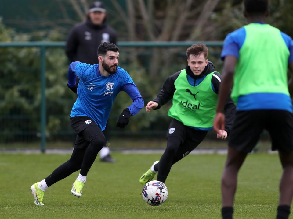 Pipa running with the ball during a training session