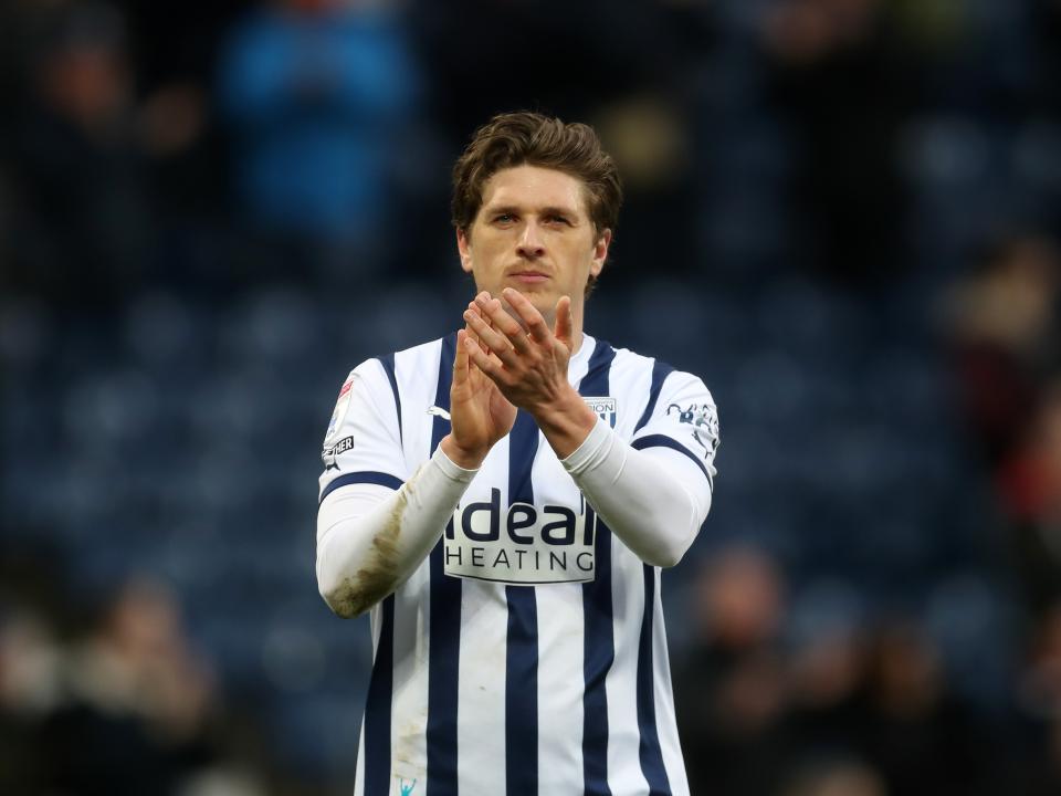 Adam Reach applauding Albion fans after beating Bristol City