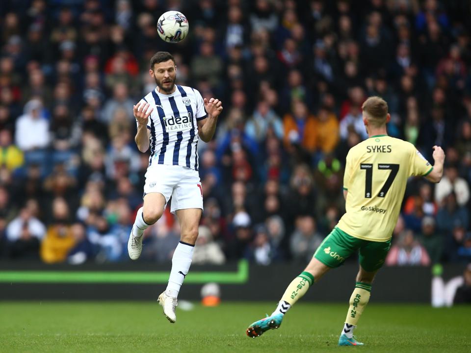 Erik Pieters heading the ball against Bristol City